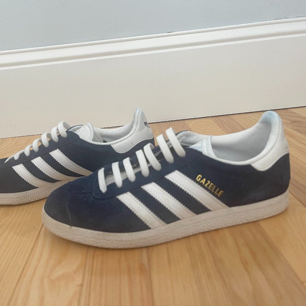 Women's Navy Suede Adidas Gazelle Size 7.5 - Picture 3 of 7